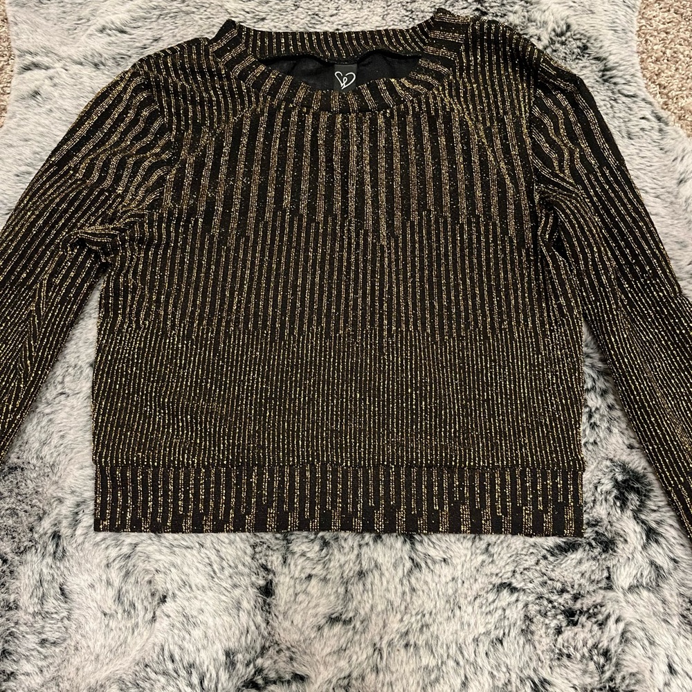 Windsor gold and black crop top